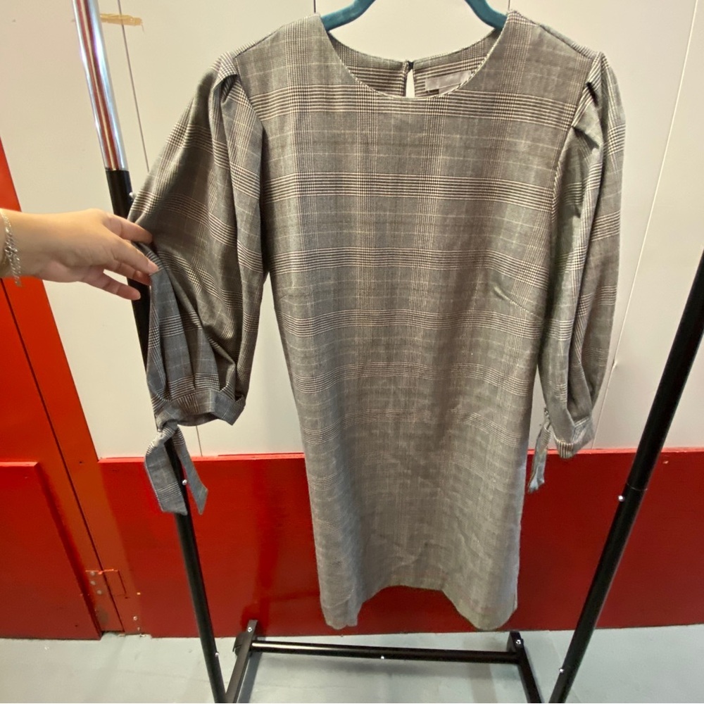 Plaid Puff Sleeve Shift Dress in Gray | Size 12